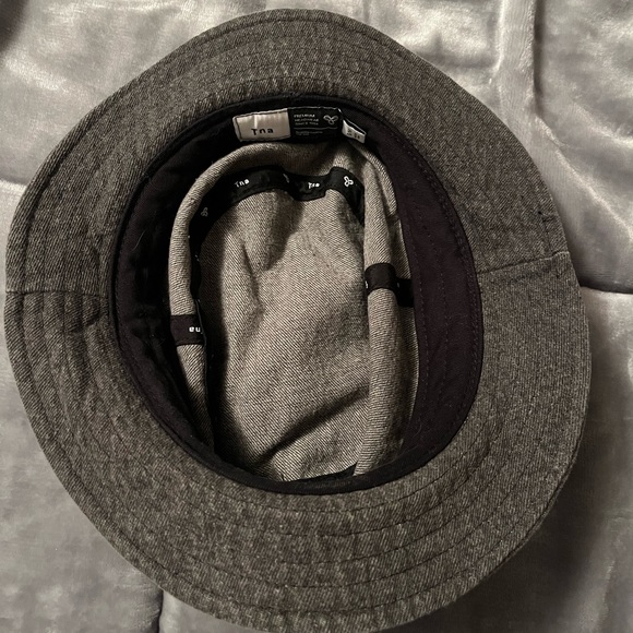 Grey TNA bucket hat - Picture 4 of 4